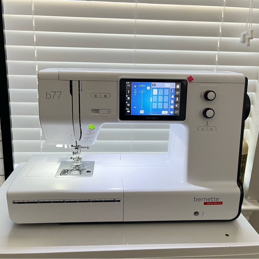 Like New Bernette B77 Top Notch Sewing Machine